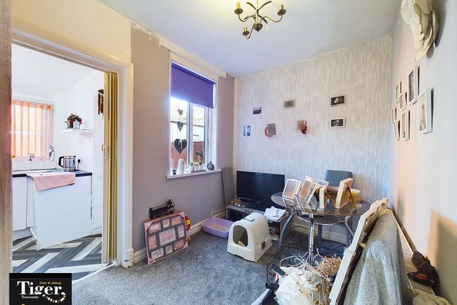 64a, Preston Old Road, Blackpool photo 4