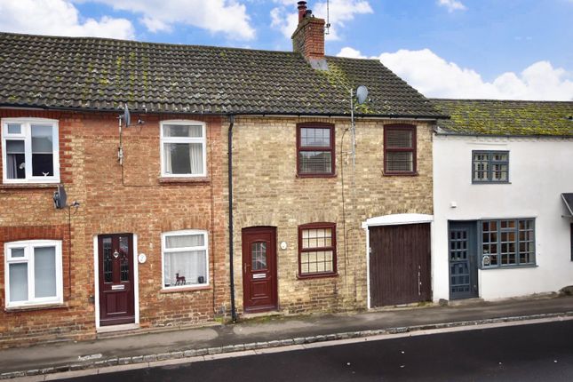 Terraced house for sale in High Street, Wing