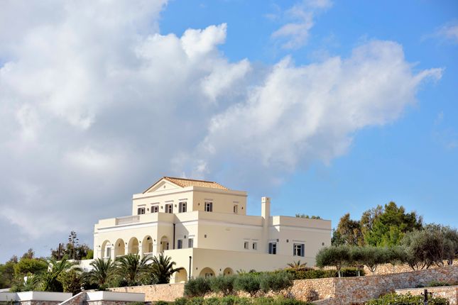 Villa for sale in Majestic Ambience, Syros, Cyclade Islands, South Aegean, Greece