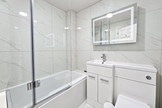 49, Linwood Close, London photo 5