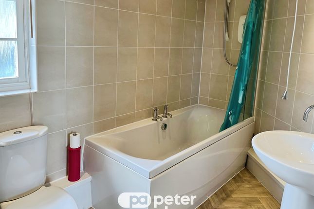Flat 4, Hyam Court, Glendower Street, Monmouth photo 5