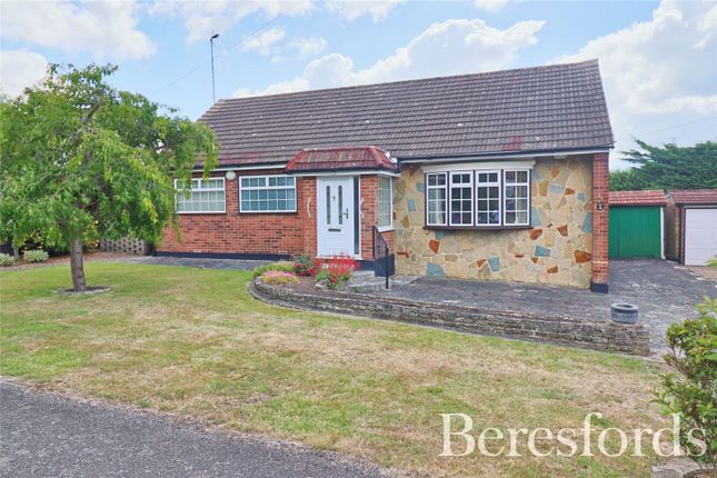 2 bed bungalow for sale in Outwood Common Road, Billericay CM11