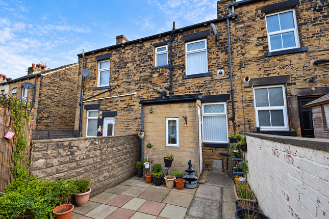 31, Alma Street, Laisterdyke, Bradford photo 4