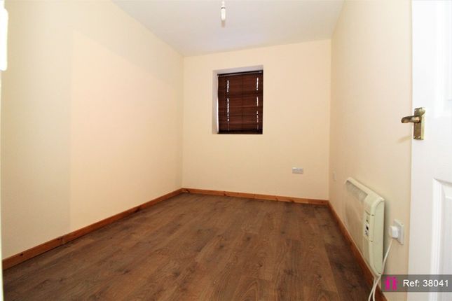 12, Tay Road, Coventry photo 4