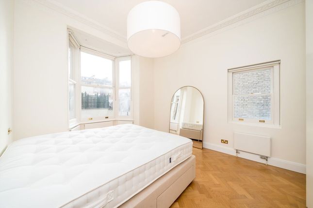 Flat L, 26-27, Queen's Gate Gardens, London photo 5