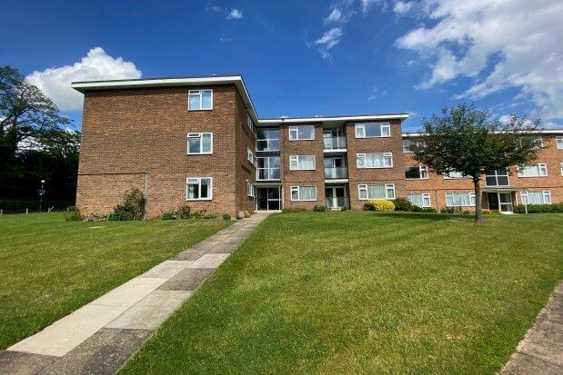 Thumbnail Flat to rent in Pine Court, Leamington Spa