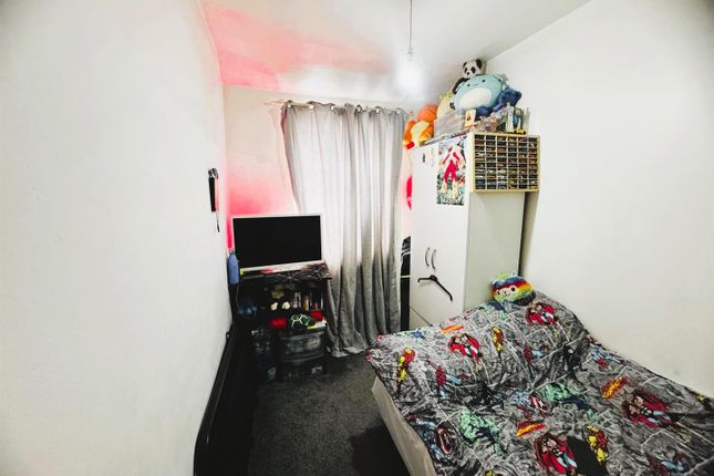 5, Fir Tree Road, Hounslow photo 5