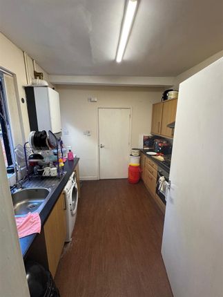 21, Broadfield Road, Manchester photo 3