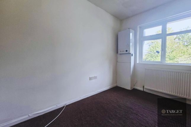 Flat 3, 215, Charlton Road,, London, photo 3
