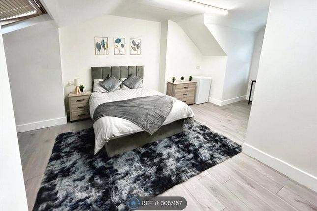 Room, Ilkeston photo 3