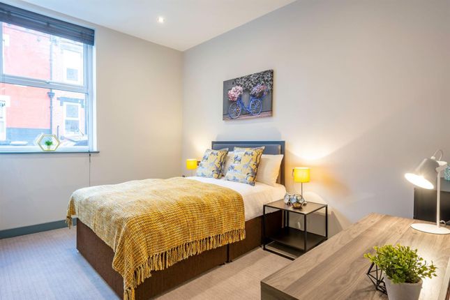 32 Harold Place, Leeds photo 4