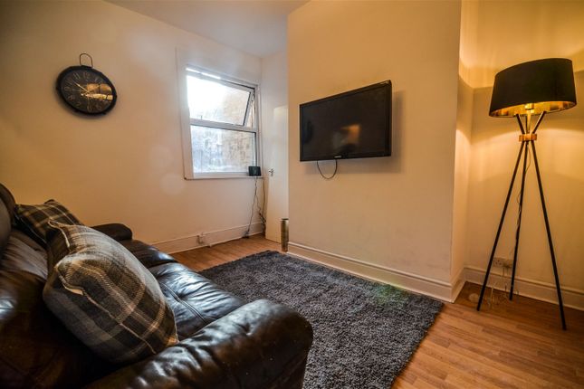 Thumbnail Room to rent in Langley Road, Hale