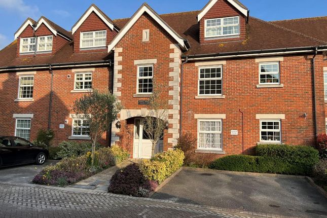 Thumbnail Flat for sale in Wheat House, Goring Court, Steyning, West Sussex
