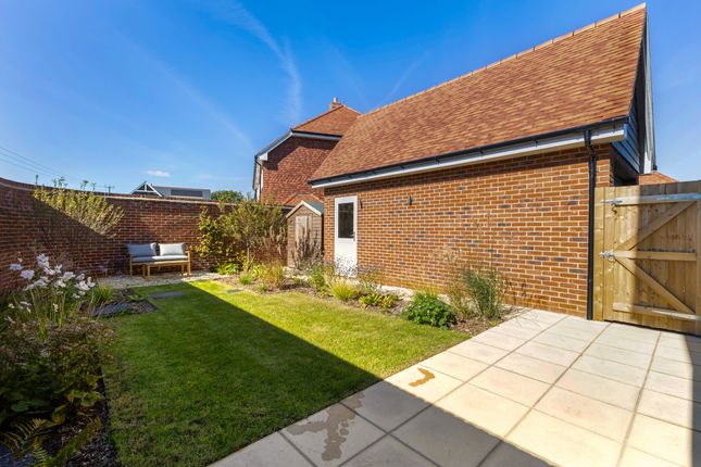 Sumners Fields, Barns Green photo 4