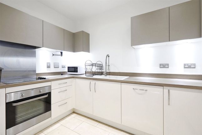 Thumbnail Flat to rent in Sequoia House, 18 Quebec Way, London