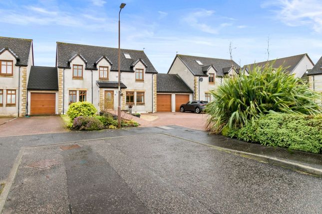 5 Hillcrest Square, Falkirk photo 2
