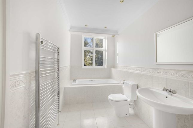 Flat 5, Altenbrook, Altrincham photo 3