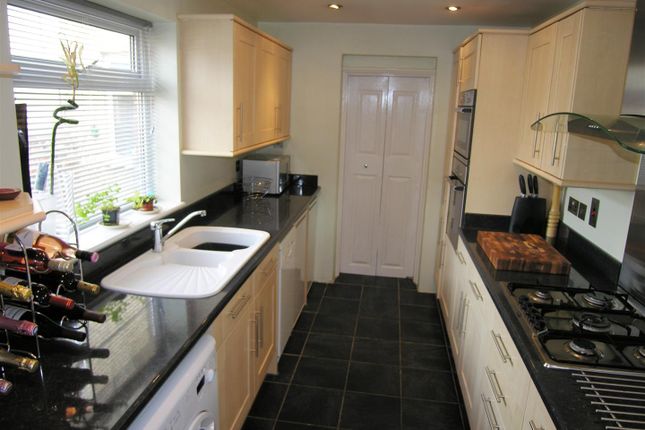 16, Crombey Street, Swindon photo 4