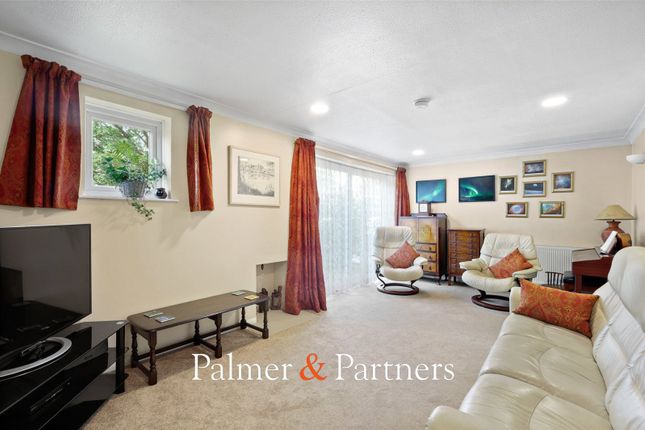 Rivendell, 2, Glentress Close, St Johns, Essex photo 4