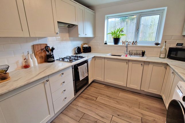 6, SOUTH ROAD, PORTHCAWL photo 5