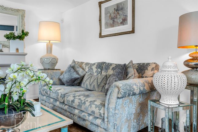2, Elstar Road, Ongar photo 5