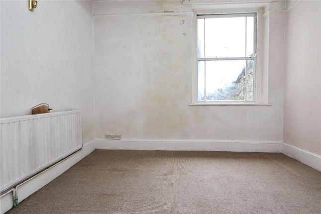 8, North Road, Devon photo 3