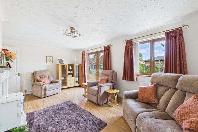 2, Beech Close Isleham, Ely photo 2