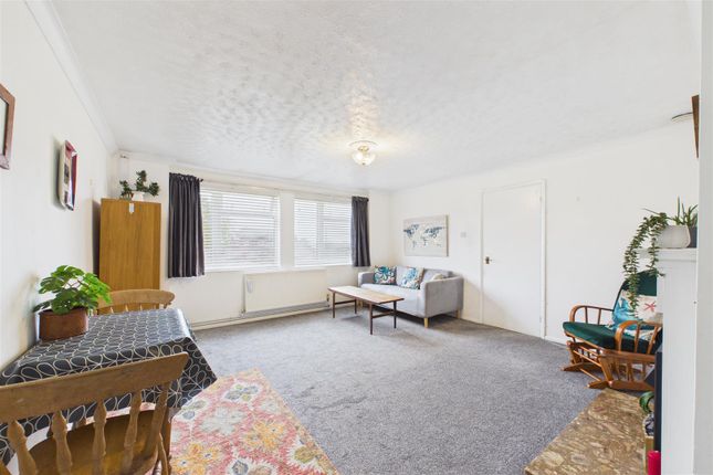 62, Grange Road, Newark photo 4