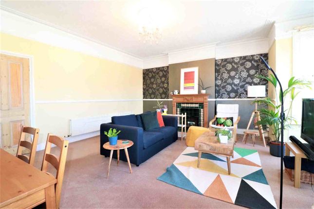 Thumbnail Flat to rent in Woolstone Road, London