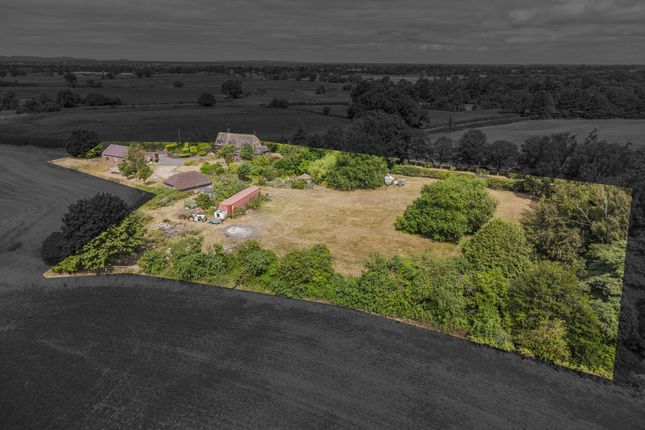 Holly Farm Crewe Road, Nantwich photo 5