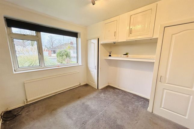 12 Sycamore Drive, Lymm photo 4
