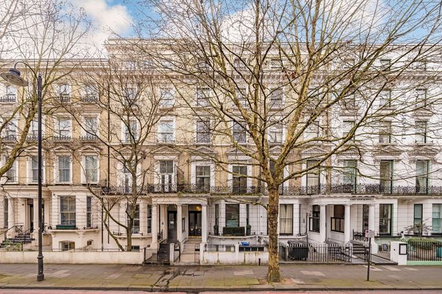 3-bed flat on Flat 5, 177, Cromwell Road, London, £5,900/mo