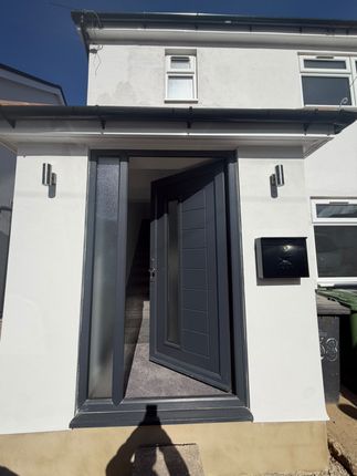 68, Baylis Road, Slough photo 4