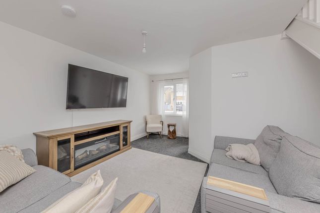 26 Abingdon Way, Stoke-On-Trent photo 3