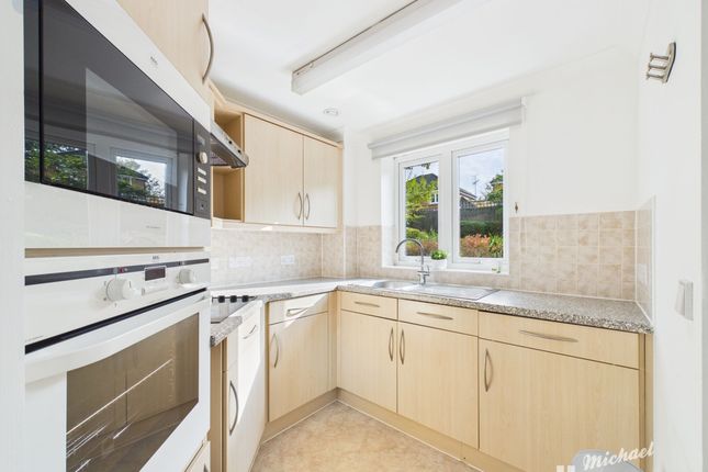 11 Pearl Court, Aylesbury photo 4