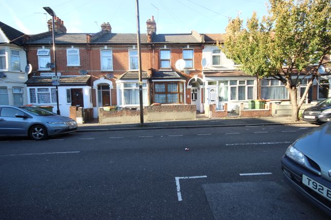 Thumbnail Semi-detached house to rent in Welbeck Road, London