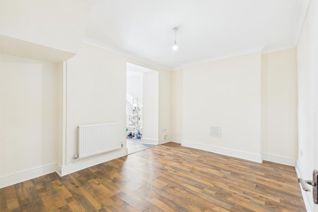 Mackworth Street, Bridgend photo 4