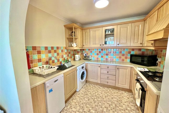 2b Arcadia House,, Warren Street, Pembrokeshire photo 4