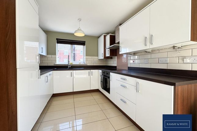 8, Rhodfa'r Afon, Aberdare photo 2