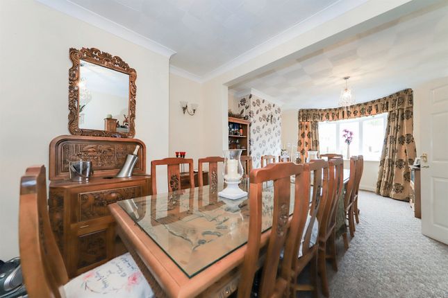 24, Scott Avenue, Wolverhampton photo 4