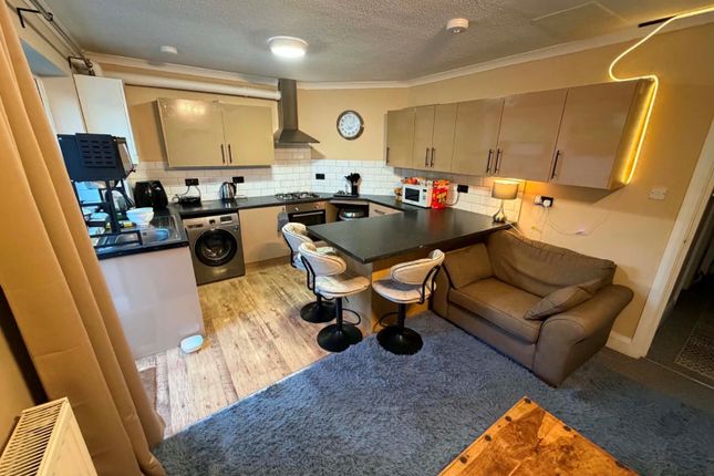 2, Beechtree Avenue, Englefield Green, EGHAM photo 3
