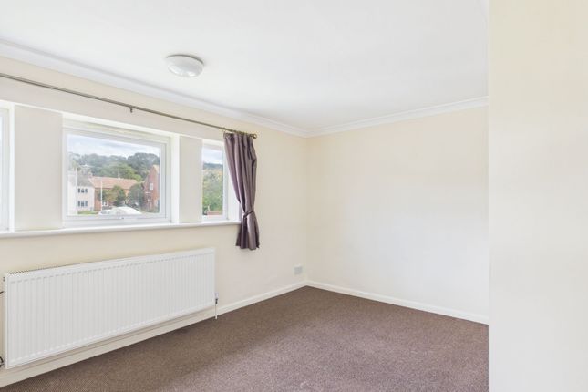 5 Queen Elizabeth Avenue, Barton-Upon-Humber photo 4