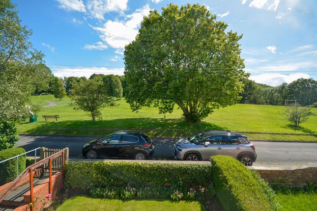4 Froda Avenue, Frodsham photo 4