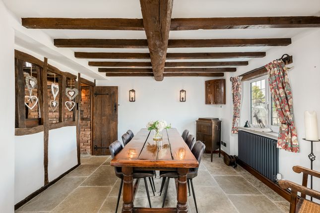 Ivy Cottage, Iron Cross, Evesham photo 4