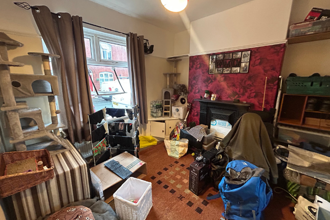 8, Wallace Street, Northwich photo 2