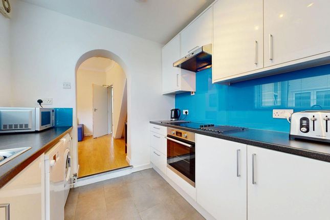 4-bed house on Minny Street, Cardiff, £2,380/mo