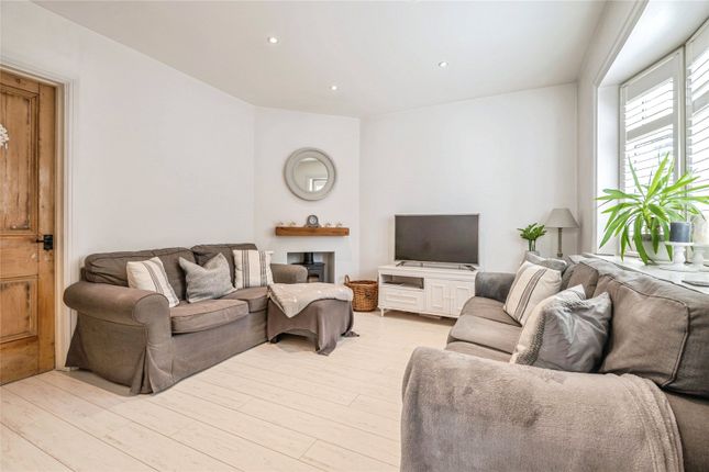 78, Lower Green Road, Surrey photo 4