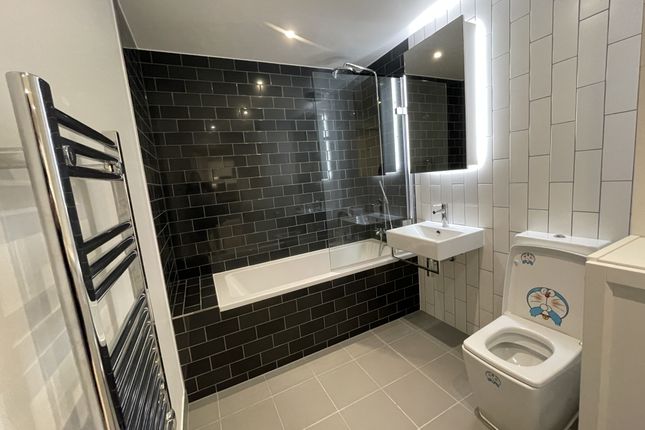 55, John Cabot House, London photo 5