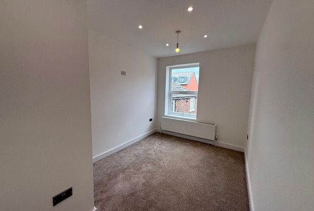 25a, Market Street, Hoylake photo 4