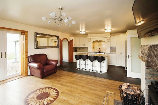 Kitchen/Livingroom